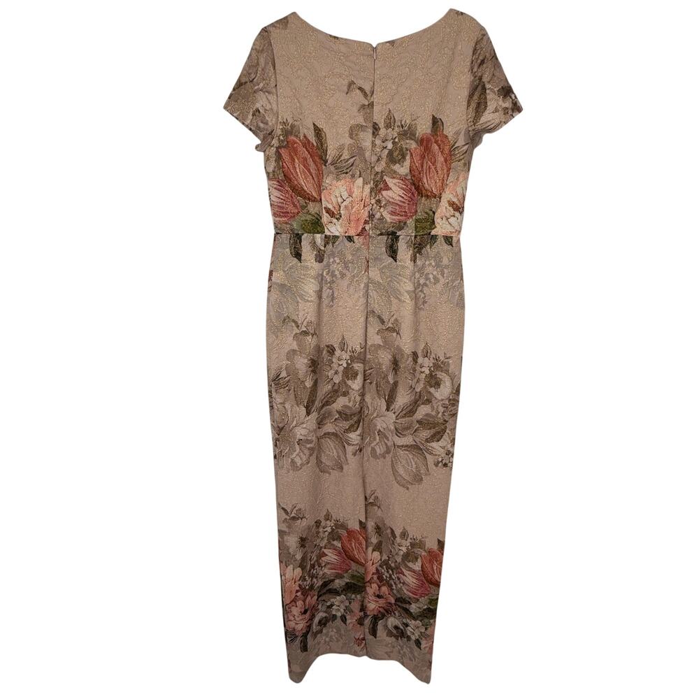 Elegant Floral Taupe Maxi Dress with Pink Accents - Picture 4 of 12